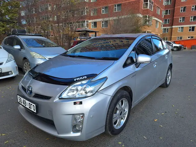 Toyota Prius 30