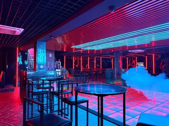 Бгд 13-р хороо 3-р хороолол үйлчилгээний зоиулалттай диско бар 260мкв, Улаанбаатар — Баянгол — 3, 4 хороолол