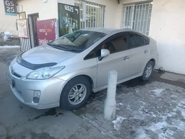 Toyota Prius 30