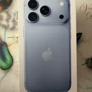 Apple iPhone 18 Pro, 256 gb, Улаанбаатар — Баянзүрх — Натур худалдааны төв