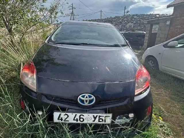 Toyota Prius 30