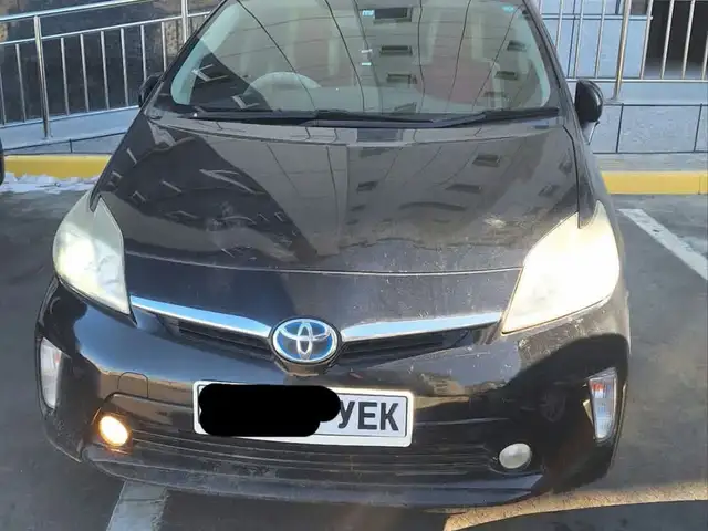 Toyota Prius 30