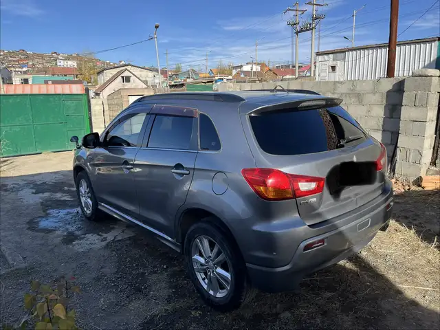 Mitsubishi RVR