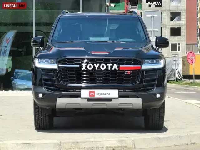 Toyota Land Cruiser 300