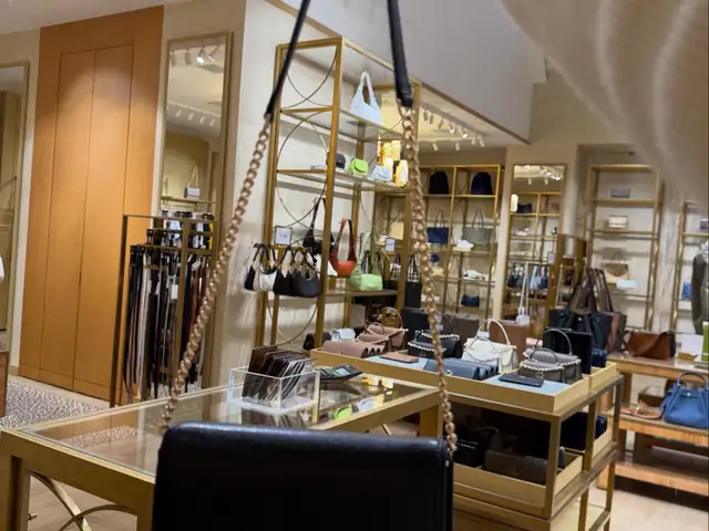 Tory burch бранд шинэ цүнх, Улаанбаатар — Баянзүрх — 13-р хороолол