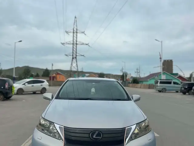 Lexus HS