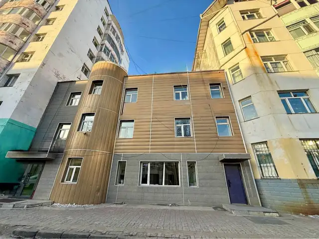 Хотын төв спортын төв ордны зүүн талд 170мкв үйлчилгээ оффис, Улаанбаатар — Сүхбаатар — 1-р хороо