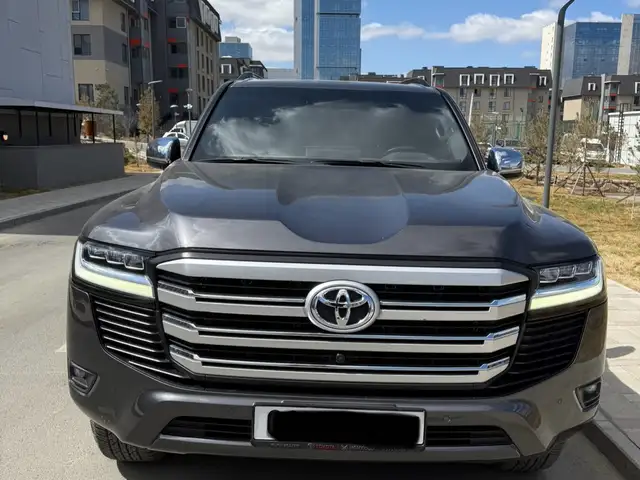 Toyota Land Cruiser 300