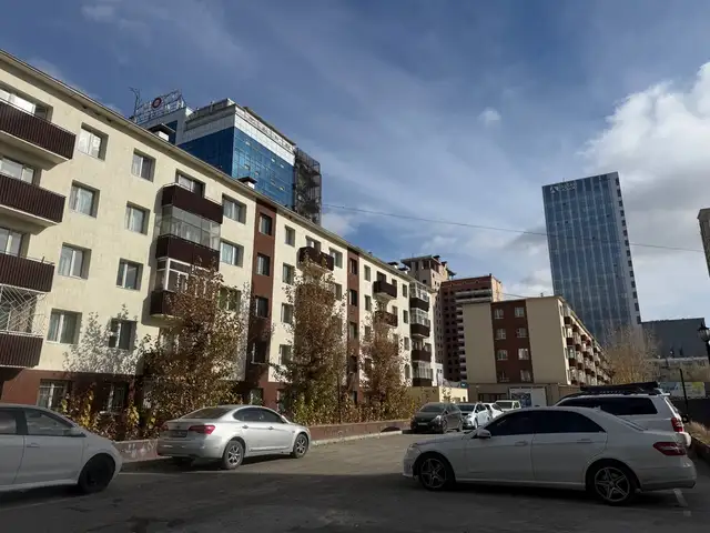 Цирк орост 27мкв 2 өрөө байр, Улаанбаатар — Сүхбаатар — Орос 3-р сургуулийн ойролцоо