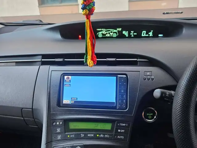 Toyota Prius 30