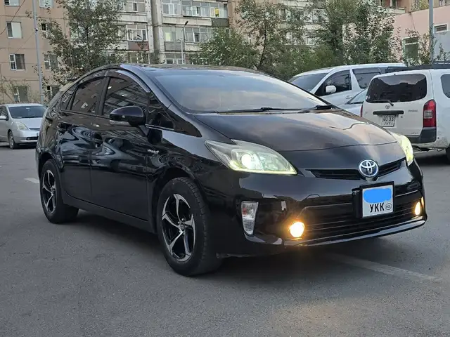 Toyota Prius 30