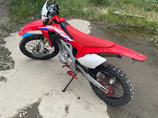 Moto, Улаанбаатар — Баянзүрх — Амгалан