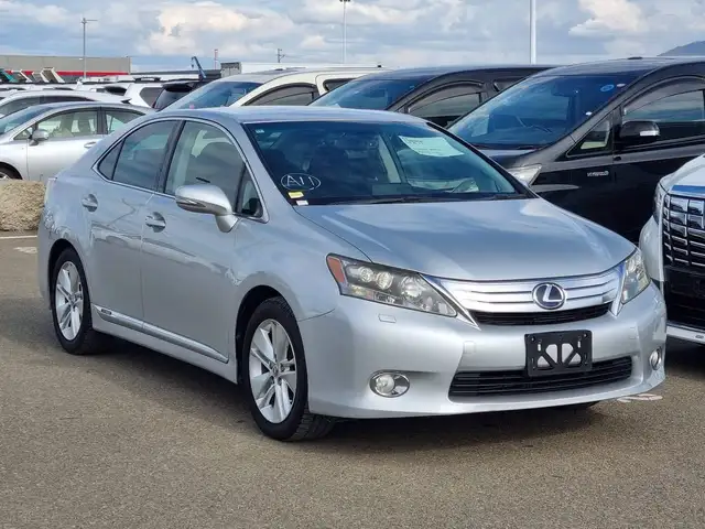 Lexus HS