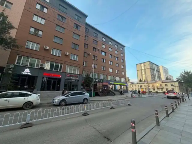 Хотын төв downtown-д үйлчилгээний талбай, Улаанбаатар — Сүхбаатар — Сүхбаатарын талбай