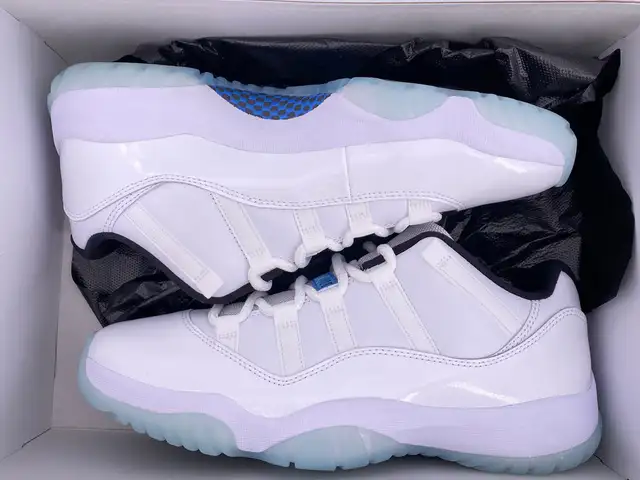 Jordan 11 low legend blue, Улаанбаатар — Сүхбаатар — 9-р хороо