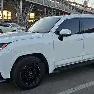 Lexus LX 600