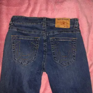True religion omd, Улаанбаатар — Сүхбаатар — 220 мянгат