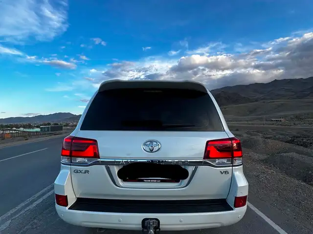Toyota Land Cruiser 200