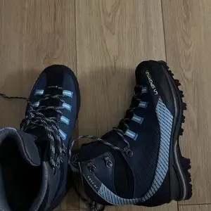 La sportiva пүүз, Улаанбаатар — Баянзүрх — 6-р хороо