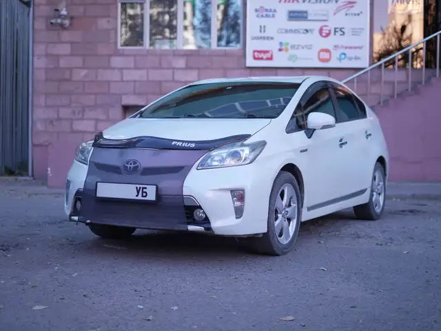 Toyota Prius 30