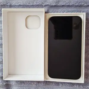 Apple iPhone 15, 256 gb, Yellow, Улаанбаатар — Баянзүрх — 5-р хороо
