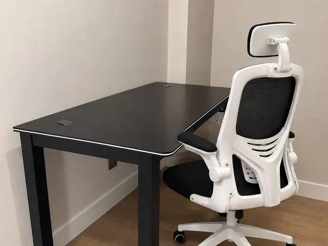 Office sandal, Улаанбаатар — Баянзүрх — 16-р хороолол