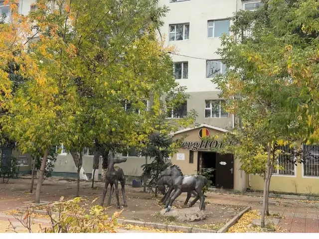 Баруун 4 зам өгөөжийн урд 55 мкв 2 өрөө, Улаанбаатар — Сүхбаатар — 5-р хороо