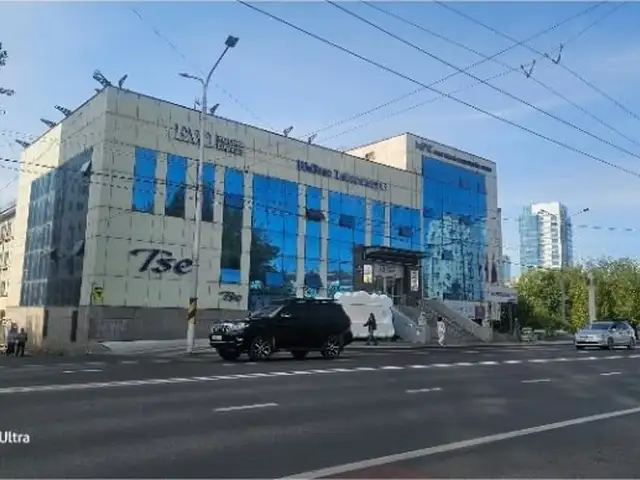 Сэзис -ийн урд талд оффисын талбай 28мкв, Улаанбаатар — Баянзүрх — 6-р хороо