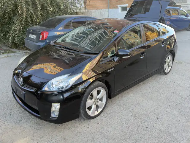 Toyota Prius 30