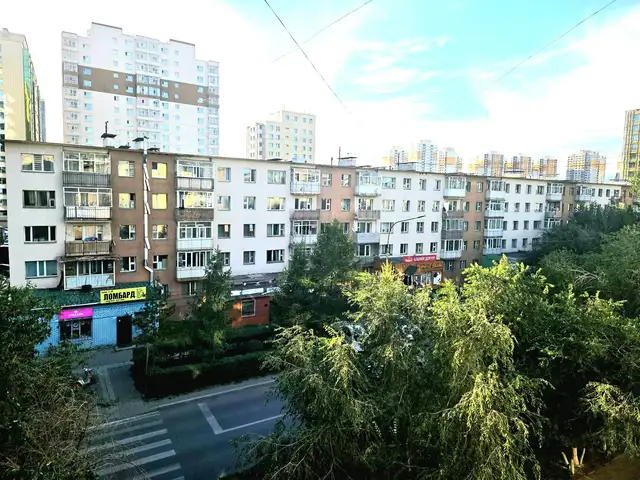 Худ 19 үйлчилгээний төвийн урд 1 давхрын талбай 25мкв, Улаанбаатар — Хан-Уул — 19-р хороо