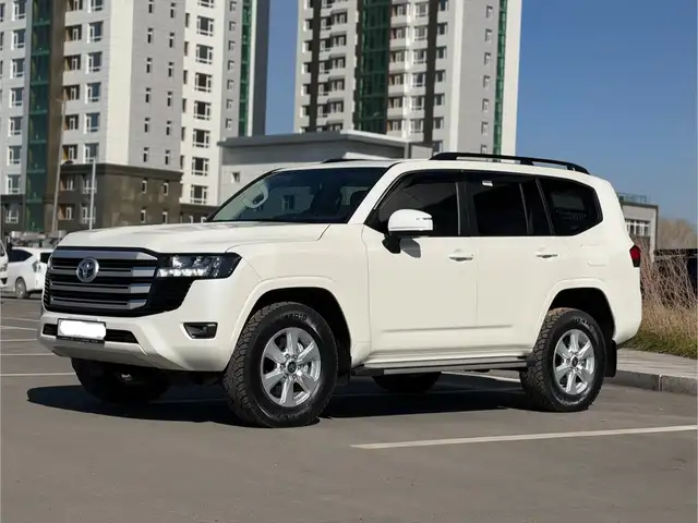 Toyota Land Cruiser 300