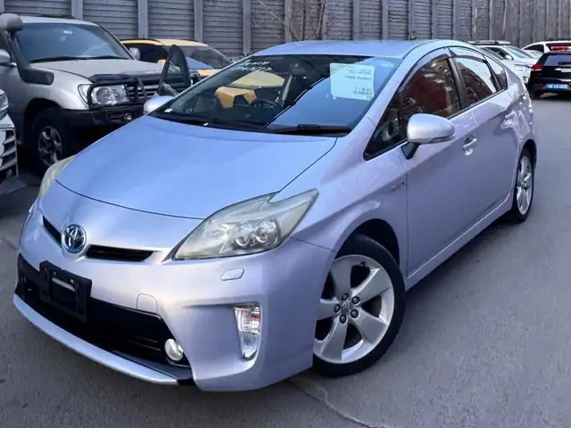 Toyota Prius 30