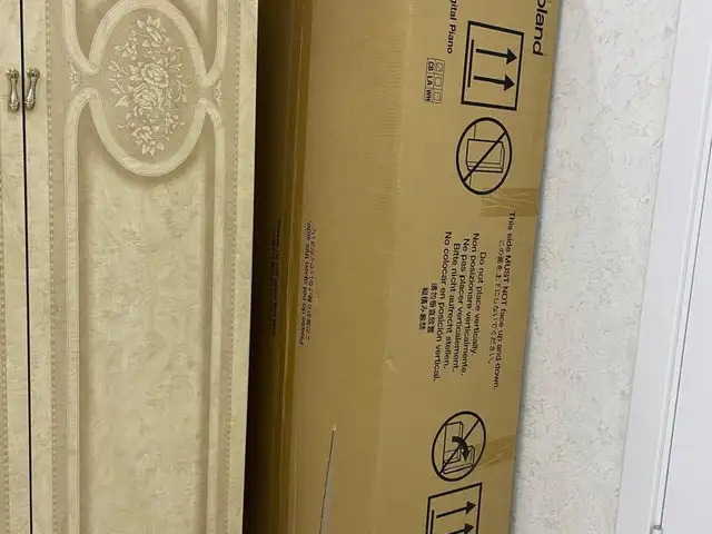 Roland f701cb original new, Улаанбаатар — Баянзүрх — 13-р хороолол