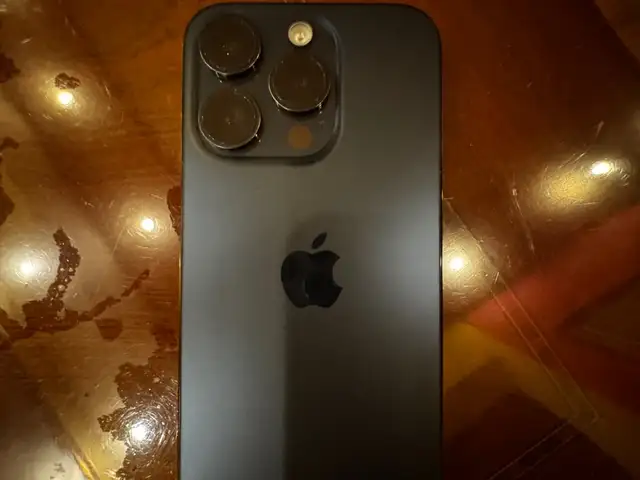 Apple iPhone 15 Pro, 128 gb, Black Titanium, Улаанбаатар — Баянзүрх — 13-р хороолол