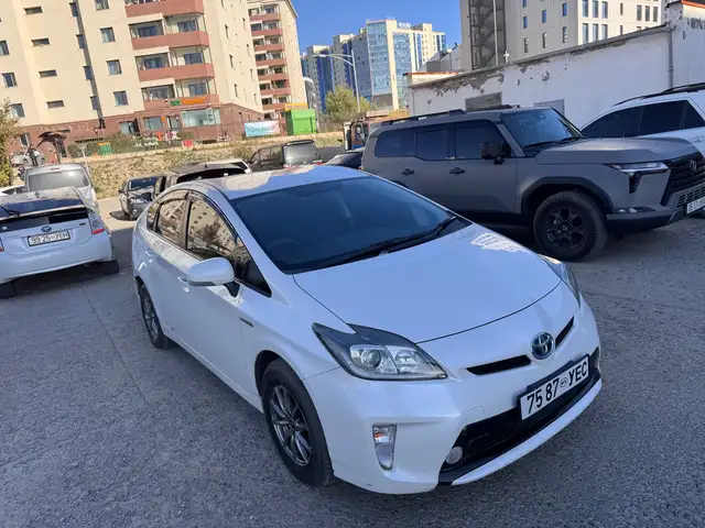 Toyota Prius 30
