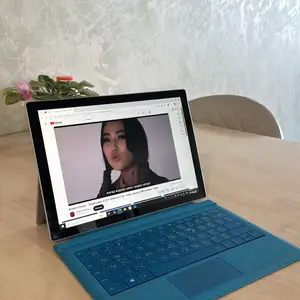 Microsoft Surface 12, Intel Core i5, 4 GB RAM, Улаанбаатар — Баянзүрх — Баянзүрх дүүрэг