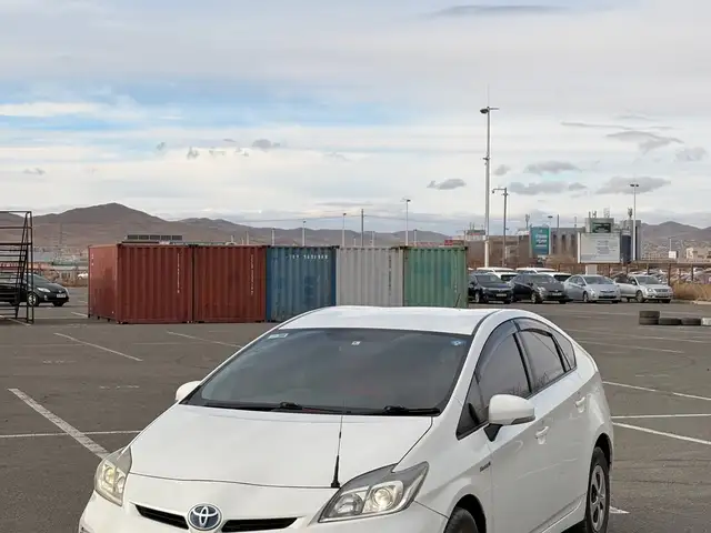 Toyota Prius 30