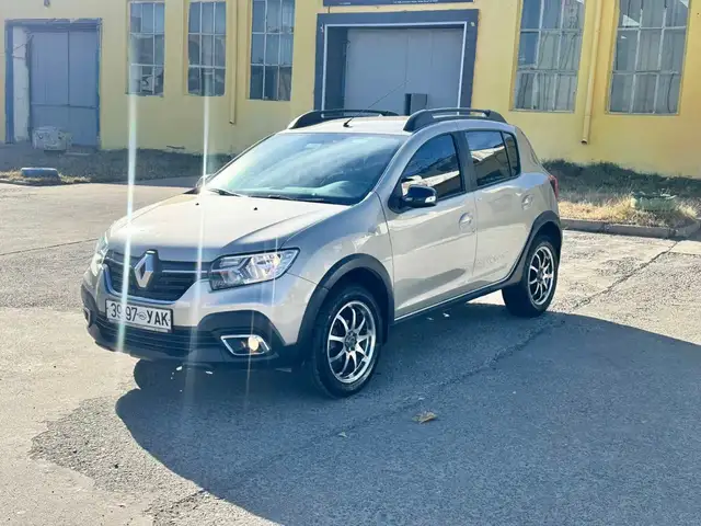 Renault Бусад