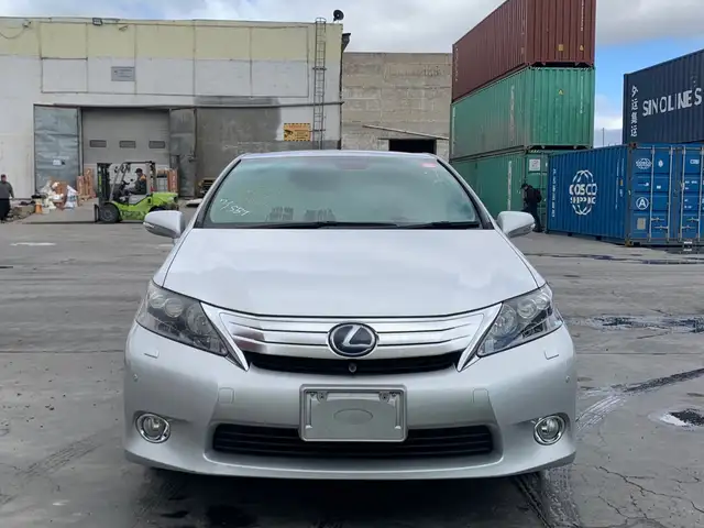 Lexus HS