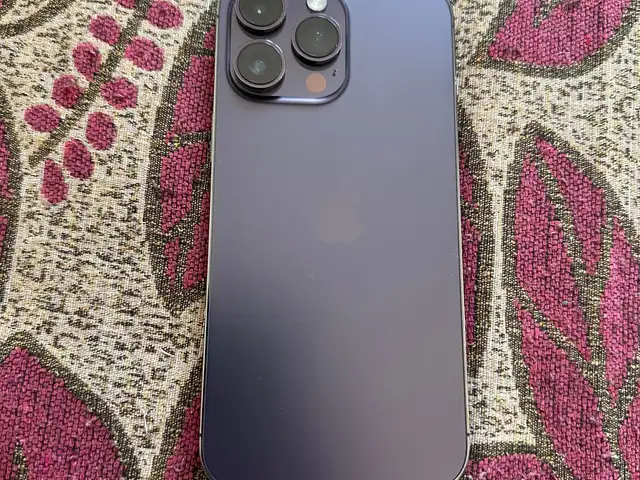 Apple iPhone 14 Pro Max, 128 gb, Silver, Улаанбаатар — Баянгол — 10-р хороолол