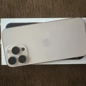 Apple iPhone 16 Pro Max, 256 gb, Улаанбаатар — Баянзүрх — 8-р хороо