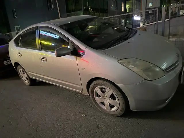 Toyota Prius 20
