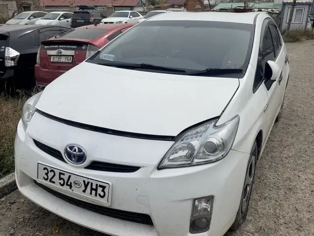 Toyota Prius 30