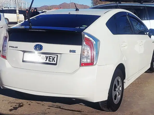 Toyota Prius 30
