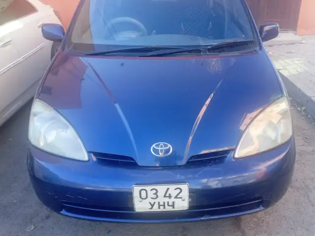 Toyota Prius 10, 11