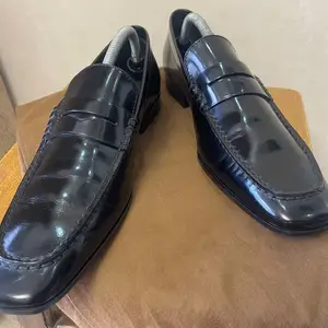 Louis vuitton gutal, Улаанбаатар — Сүхбаатар — 9-р хороо