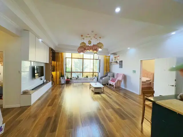 Nvkht palaced tavilgatai 3 uruu 107m2 bair, Улаанбаатар — Хан-Уул — Нүхтийн ам