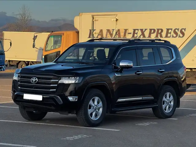 Toyota Land Cruiser 300