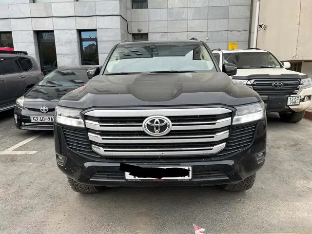 Toyota Land Cruiser 300