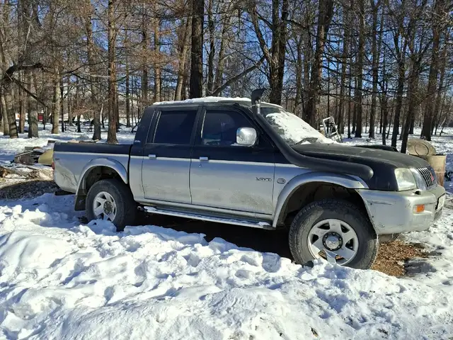 Mitsubishi L200